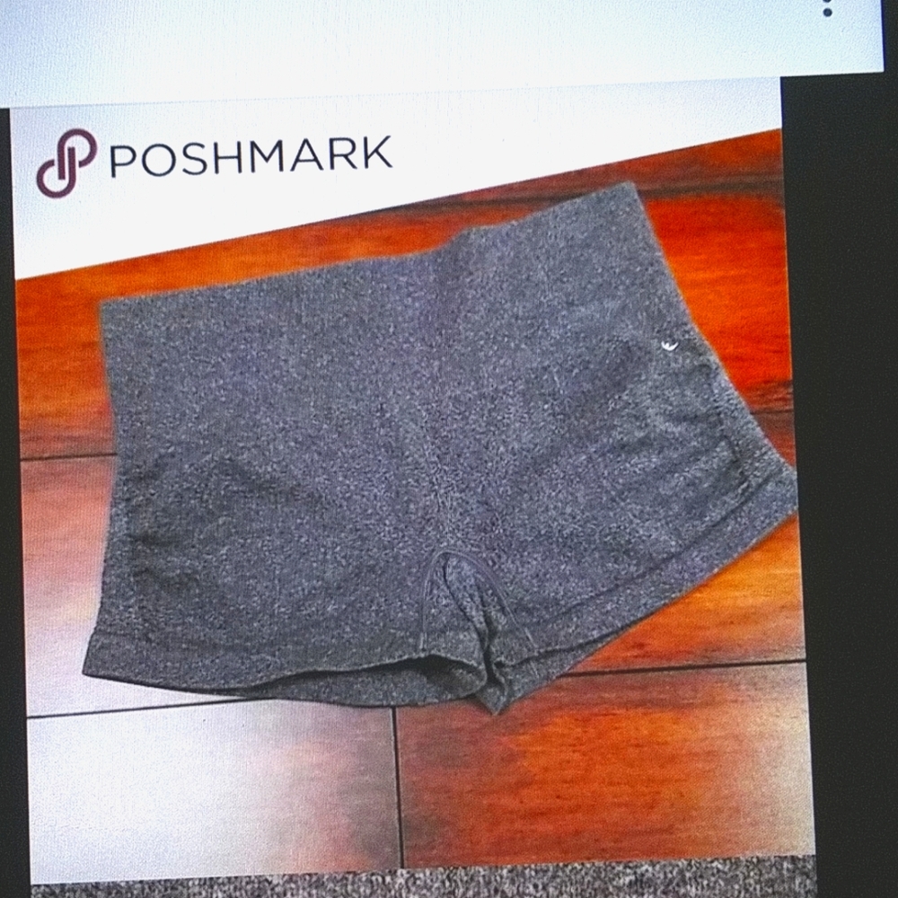 Danskin Now fitted shorts, as, grey